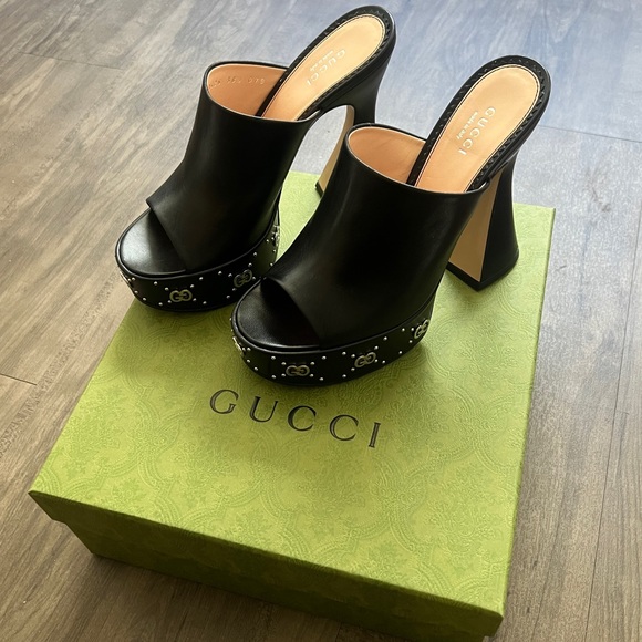 Authentic Brand New Gucci Studded Platform Sandals size 38.5 - Picture 10 of 14